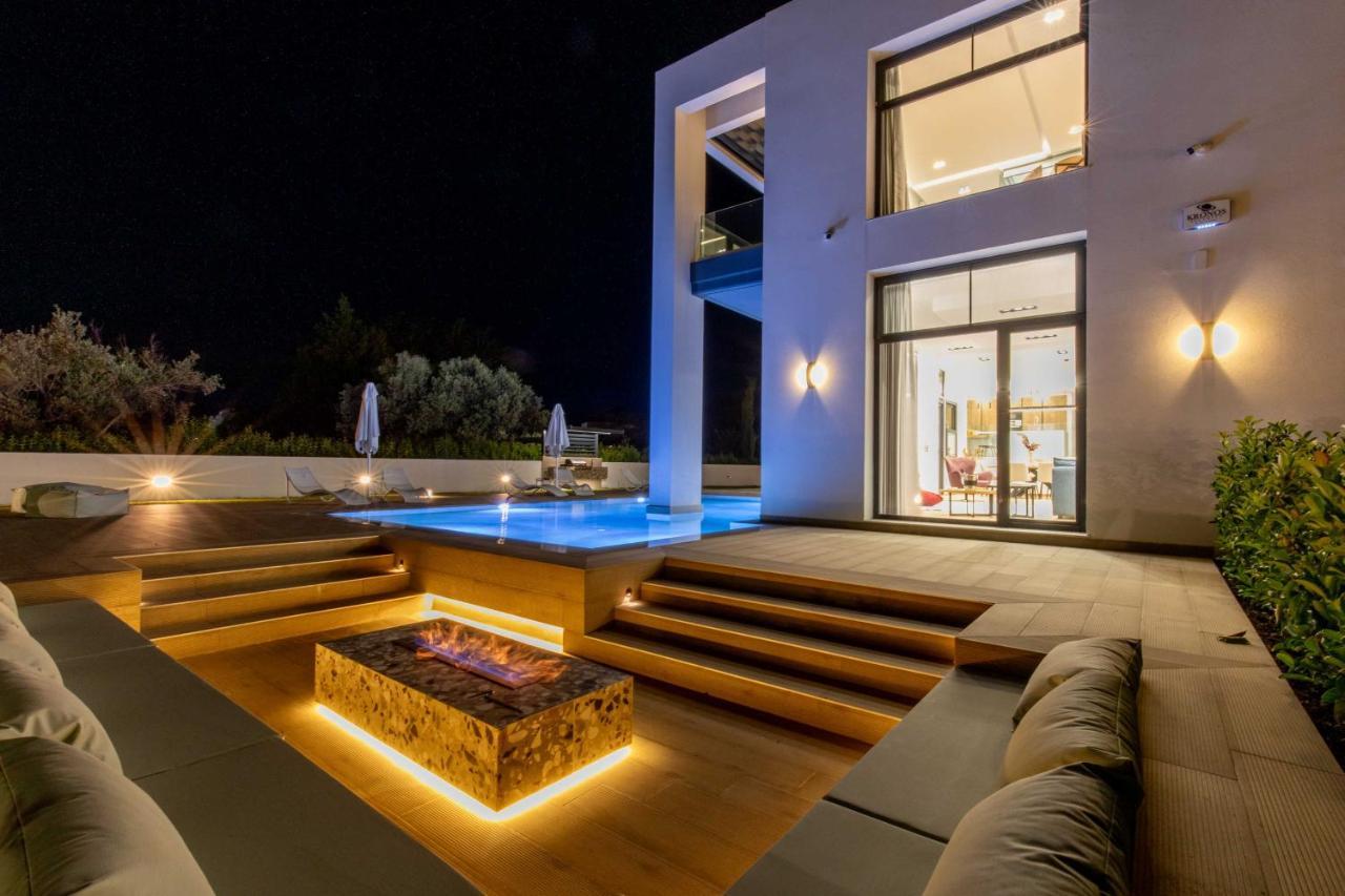 Armonia Luxury Villa 이알리소스 외부 사진