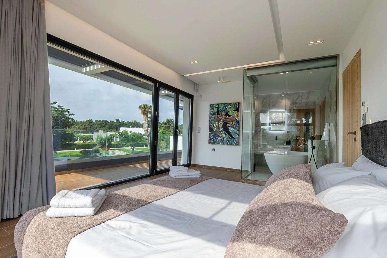 Armonia Luxury Villa 이알리소스 외부 사진