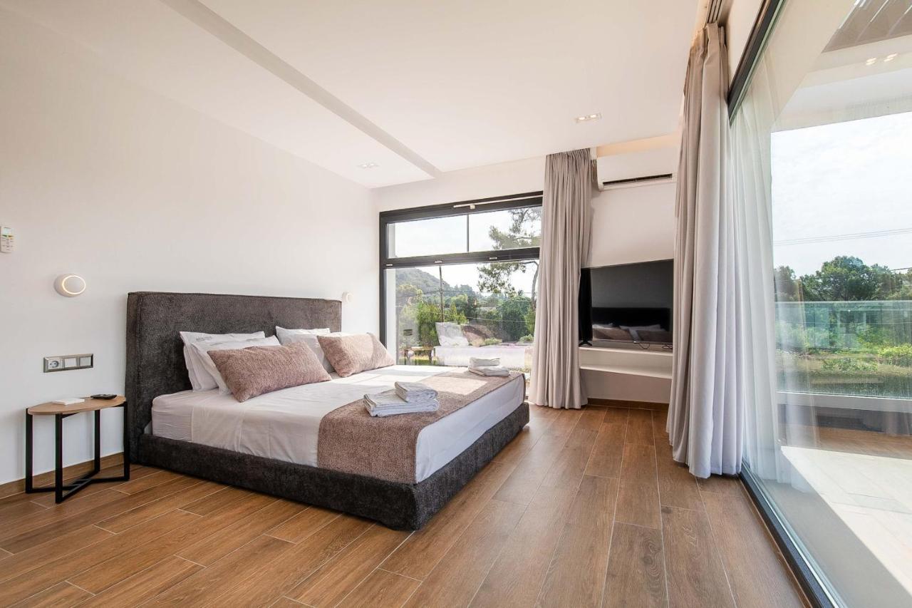 Armonia Luxury Villa 이알리소스 외부 사진