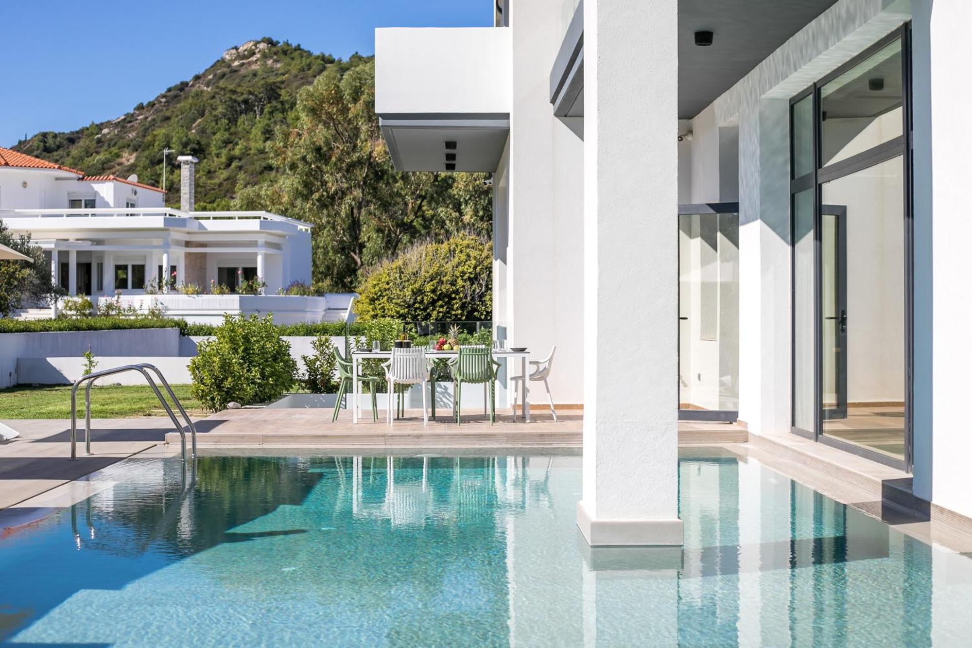 Armonia Luxury Villa 이알리소스 외부 사진