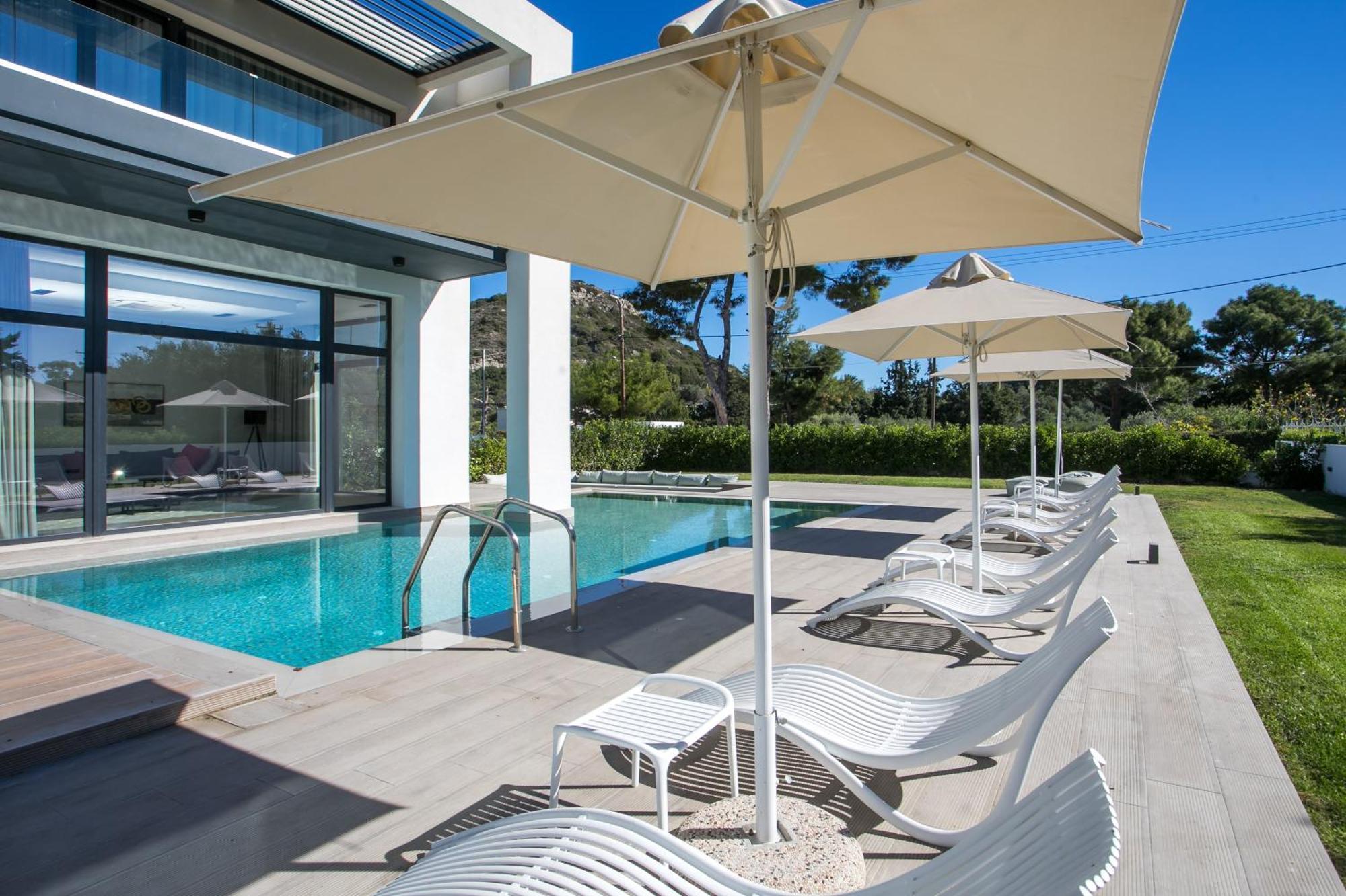 Armonia Luxury Villa 이알리소스 외부 사진
