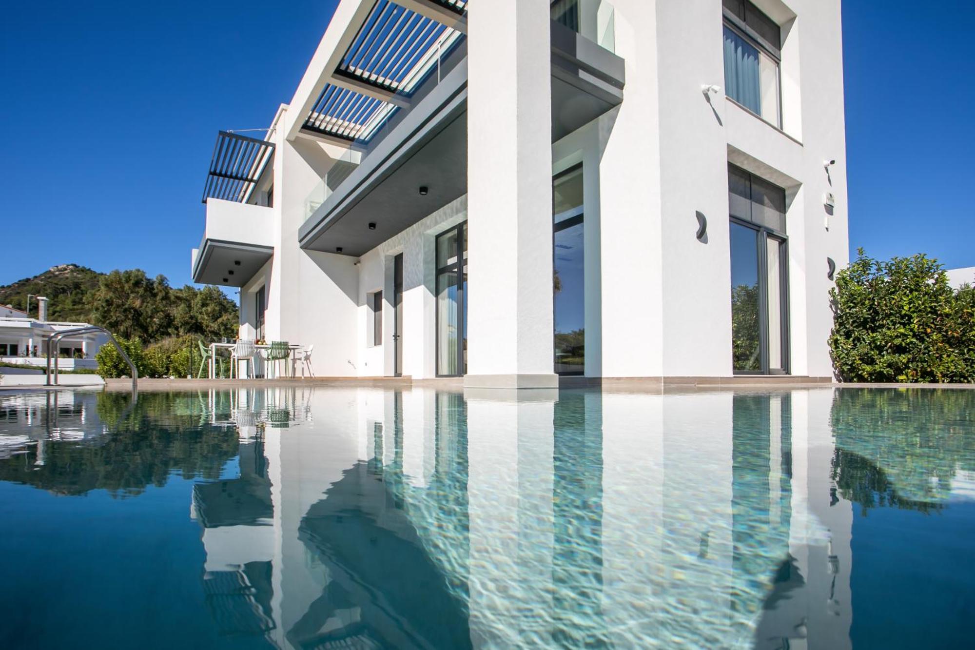 Armonia Luxury Villa 이알리소스 외부 사진