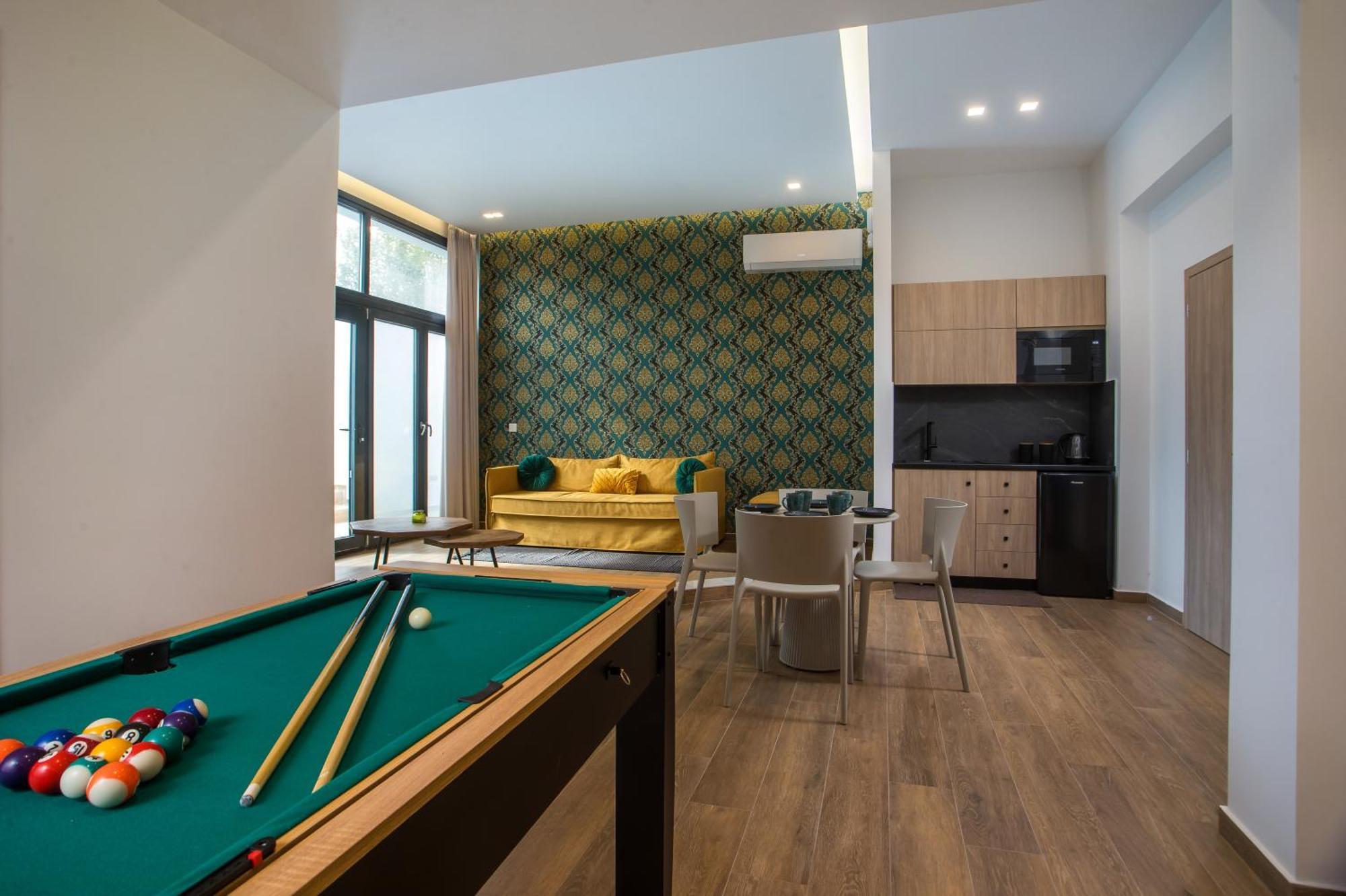 Armonia Luxury Villa 이알리소스 외부 사진